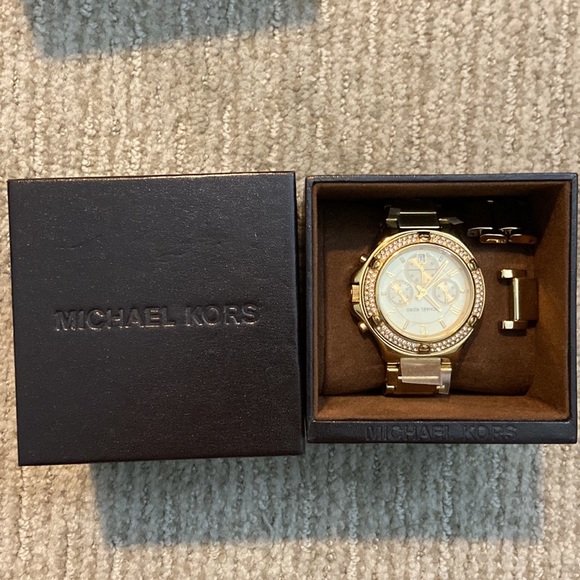 Brand New Michael Kors Watch - Picture 3 of 3